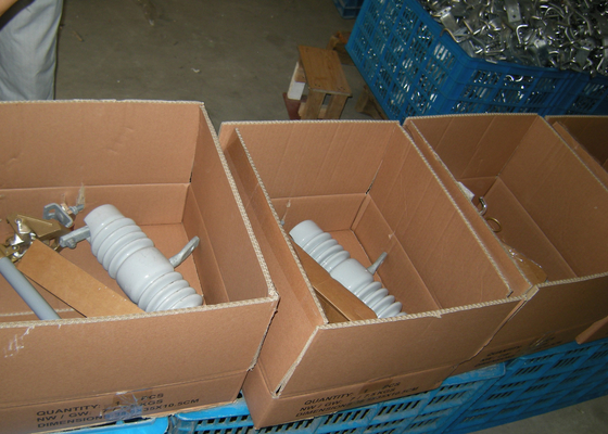 Fusível de saída de 15KV com durabilidade, conveniente de operar, com 320 mm de distância de rastejamento